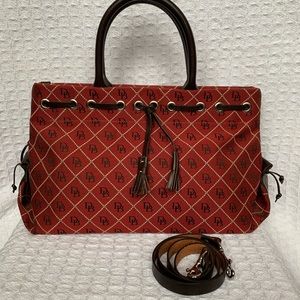 MOVING SALE!  🧳 Dooney & Bourke Tassel Tote